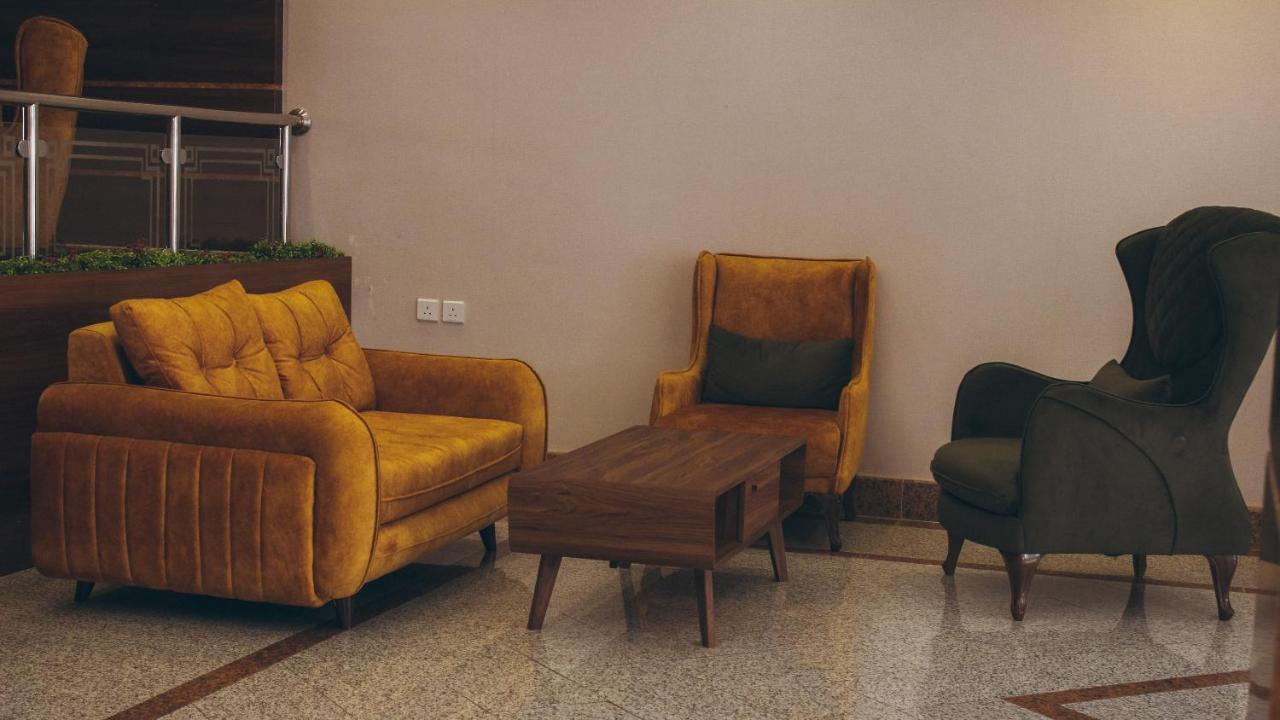 فندق البيت المثالي Ideal Home Hotel Medina ภายนอก รูปภาพ
