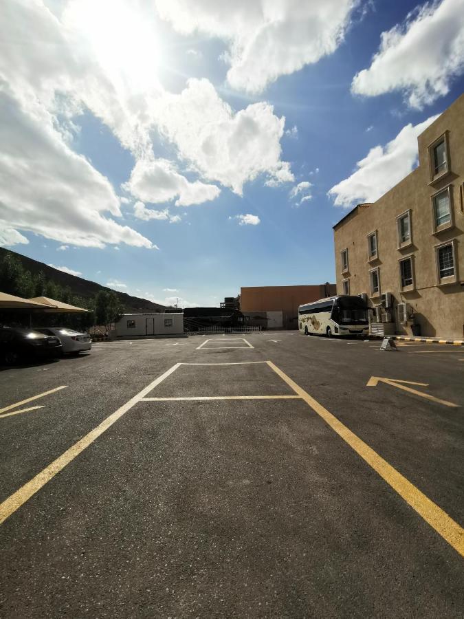 فندق البيت المثالي Ideal Home Hotel Medina ภายนอก รูปภาพ