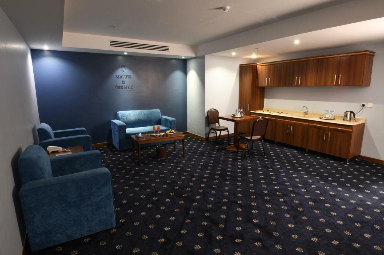 فندق البيت المثالي Ideal Home Hotel Medina ภายนอก รูปภาพ