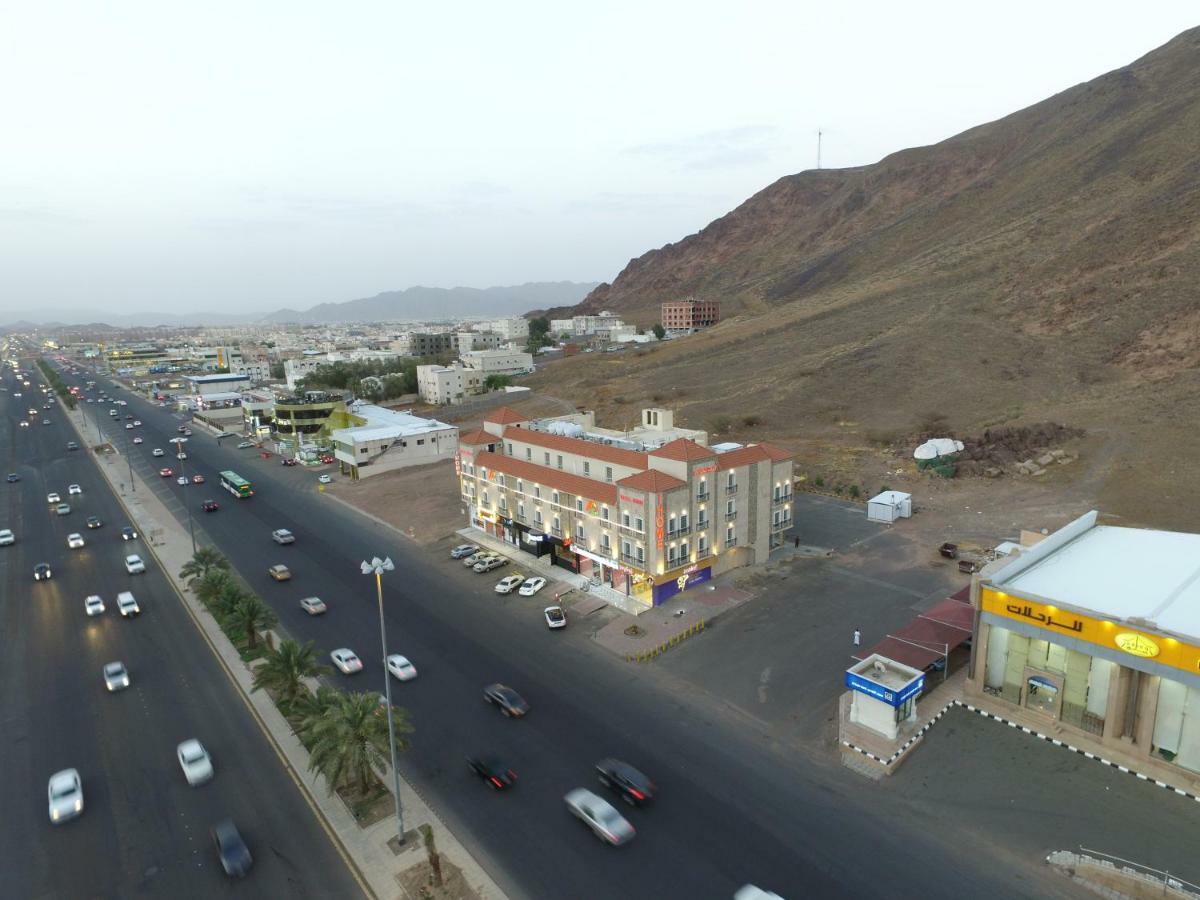 فندق البيت المثالي Ideal Home Hotel Medina ภายนอก รูปภาพ